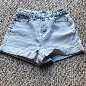 BDG High-Rise Mom Short Faded Stripe